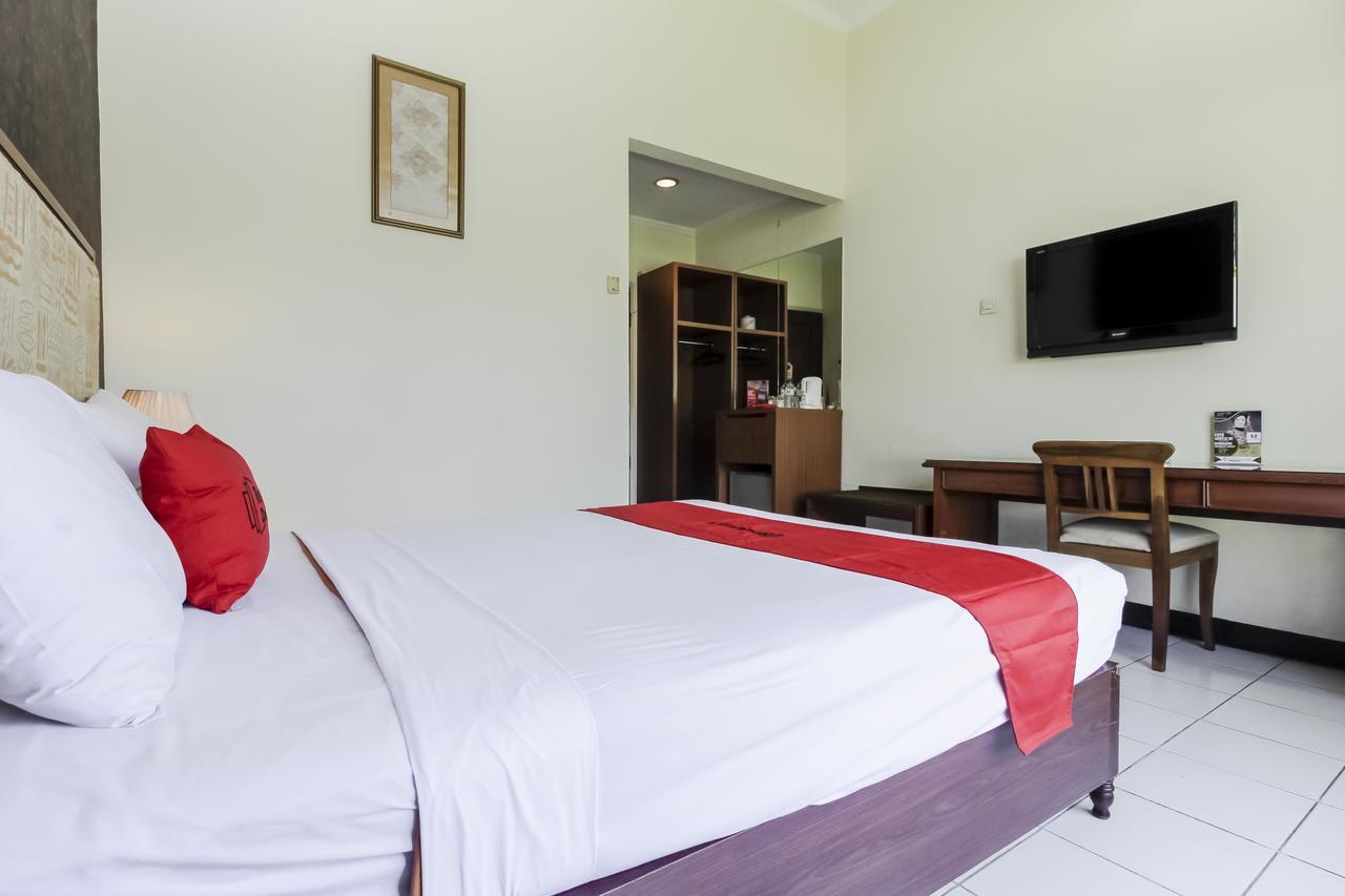 Reddoorz Plus Near Grage City Mall Чиребон Экстерьер фото