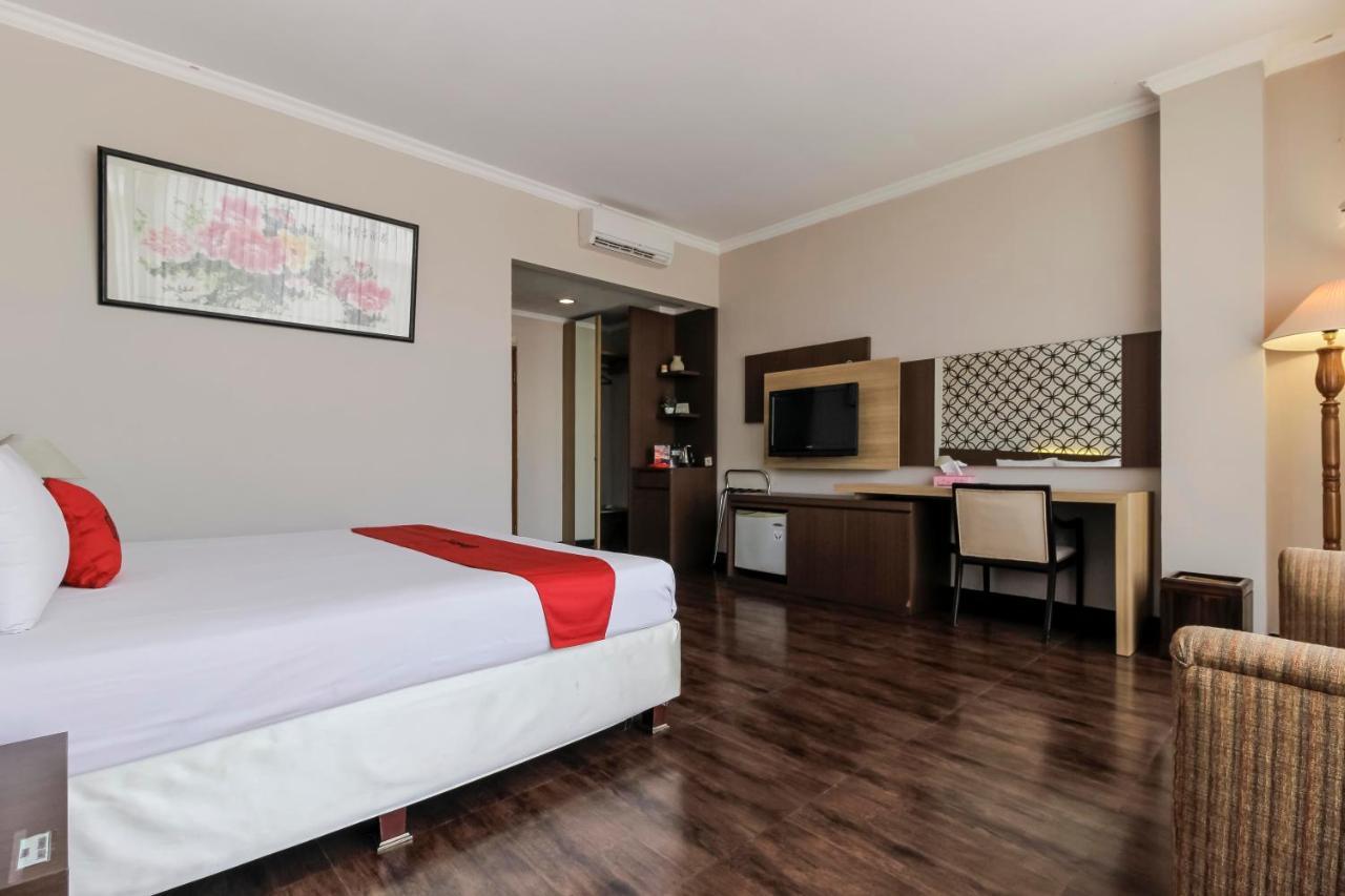 Reddoorz Plus Near Grage City Mall Чиребон Экстерьер фото